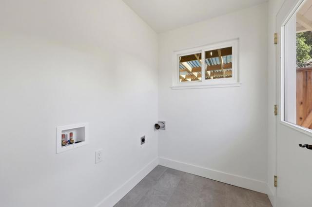 Image 30 of 47 For 723 Linda Court