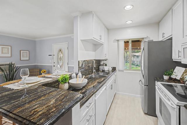 Detail Gallery Image 19 of 46 For 6410 Bell Bluff Ave, San Diego,  CA 92119 - 2 Beds | 1 Baths