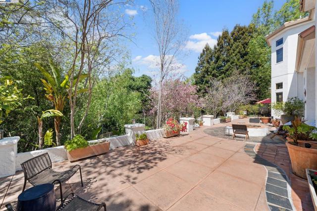 45221 Rutherford Ter, Fremont CA: https://media.crmls.org/mediaz/a9a2b1e9-2de6-4f22-958d-46424289c51f.jpg
