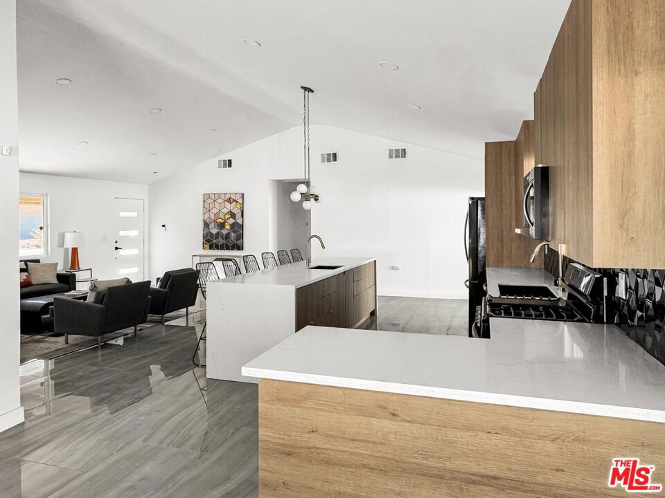 MLS #25617085 image #14