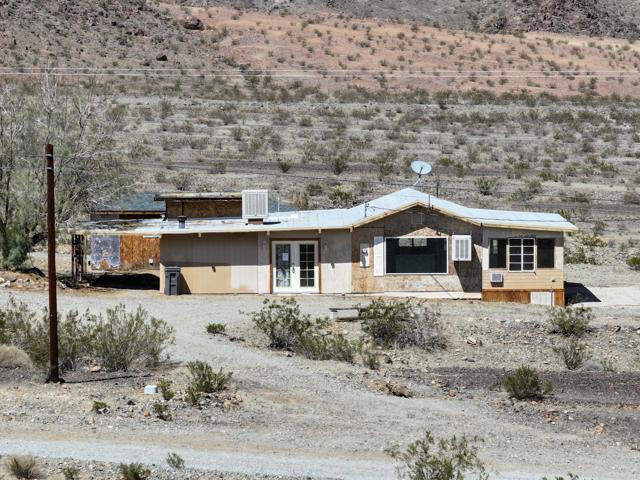 68424 Bellerue Road, 29 Palms CA: https://media.crmls.org/mediaz/a9a33622-facd-48f8-bd12-d92116bafeff.jpg