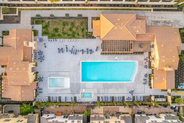 3335 Vittoria Loop, Dublin CA: https://media.crmls.org/mediaz/a9a33f8a-4726-4a0e-83f2-4a4e0f43cd12.jpg
