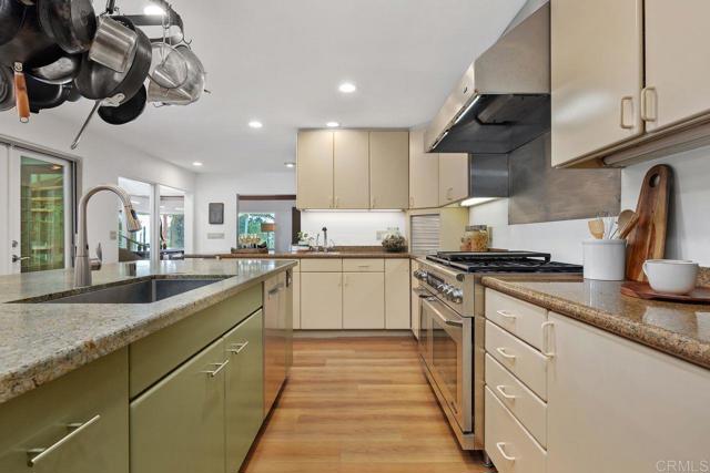 1859 Zapo Street, Del Mar CA: https://media.crmls.org/mediaz/a9a3455f-0b11-4e5d-8b30-ce5f66727dd4.jpg