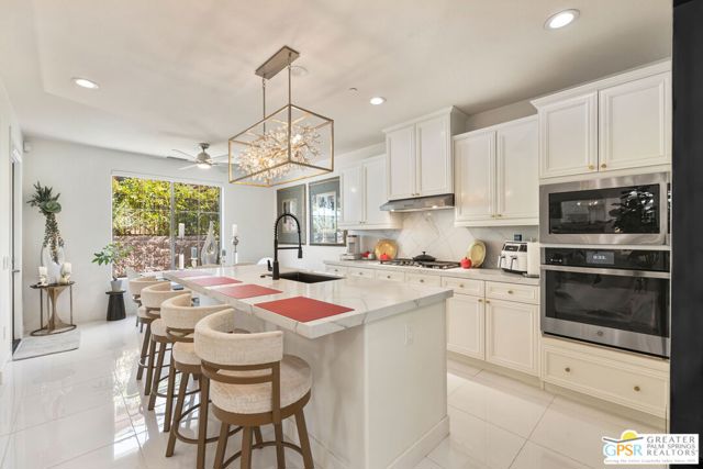 3246 Via Giorna, Palm Desert, CA 92260