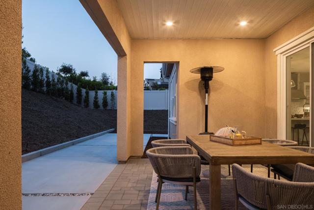 17582 Boca Raton Ln, Poway CA: https://media.crmls.org/mediaz/a9a5adc0-7072-469c-9966-40993f638db0.jpg