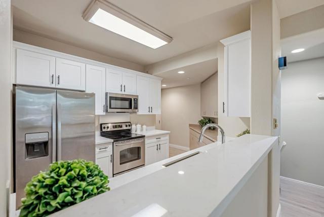 35580 Monterra Terrace, Union City CA: https://media.crmls.org/mediaz/a9a5fa4c-50a5-4a70-a213-08eb4b14ac5d.jpg