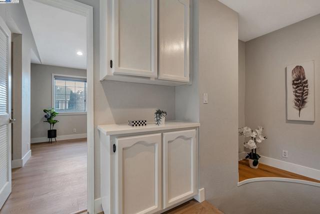 1549 Trimingham Drive, Pleasanton CA: https://media.crmls.org/mediaz/a9a64ce3-2312-41dd-8449-2aceb3ccefd5.jpg