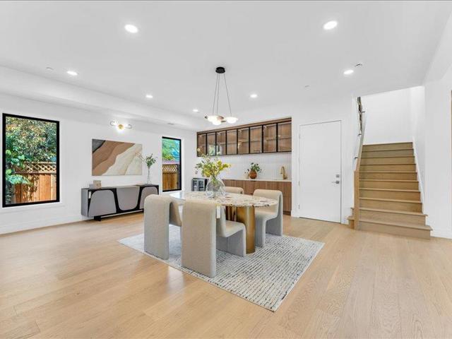 883 Rorke Way, Palo Alto CA: https://media.crmls.org/mediaz/a9a6a100-e781-4b8c-b607-02cfe488ffc5.jpg