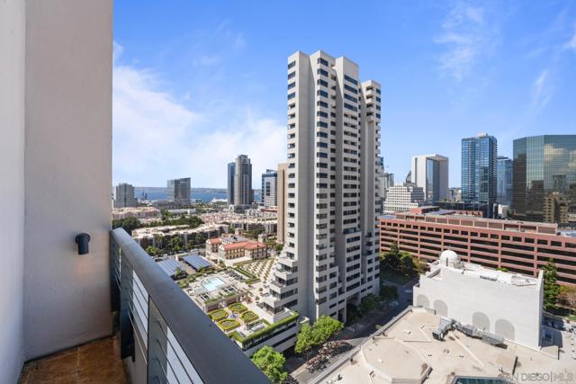 645 Front St, San Diego CA: https://media.crmls.org/mediaz/a9a6c48a-87ac-4b17-acb0-3d2d9cf95259.jpg