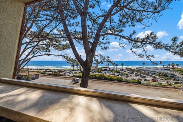 1562 Camino Del Mar, Del Mar CA: https://media.crmls.org/mediaz/a9a727e4-fde2-4e36-8183-ff2f42ad20fa.jpg