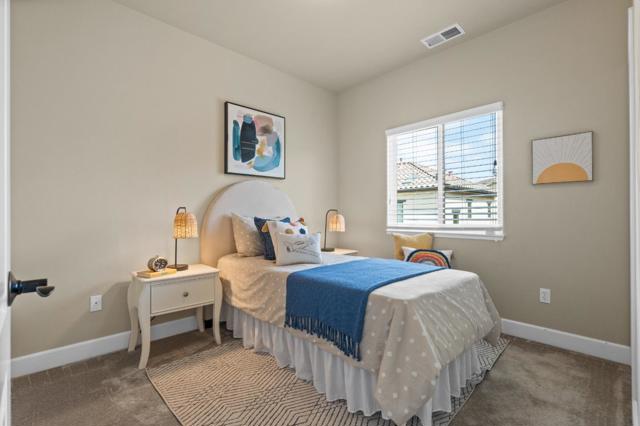 427 Willow Glen Way, San Jose CA: https://media.crmls.org/mediaz/a9a7d1fe-ce89-4fce-b2c4-f442ccfb87ef.jpg