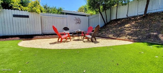 3322 Rainbow Creek Circle, Thousand Oaks CA: https://media.crmls.org/mediaz/a9a82c7e-1c67-4fa9-83d0-9edaf77c4e0a.jpg
