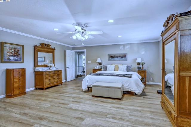 2369 Woodthrush Way, Pleasanton CA: https://media.crmls.org/mediaz/a9a85dc4-ea33-4233-9ad7-347195338947.jpg