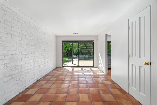 839 N Avenida Olivos, Palm Springs CA: https://media.crmls.org/mediaz/a9a8a4eb-da70-4392-b996-23d902663bec.jpg