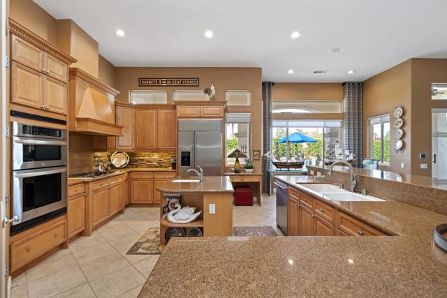 50 Toscana E Way, Rancho Mirage CA: https://media.crmls.org/mediaz/a9aa1283-6603-450b-90ba-4e371aa9de07.jpg