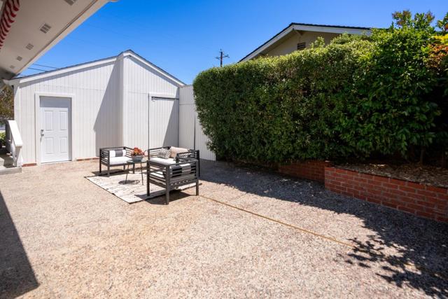 631 Park Way, Santa Cruz CA: https://media.crmls.org/mediaz/a9aad7db-4809-49af-8bca-3c0bda3355fa.jpg