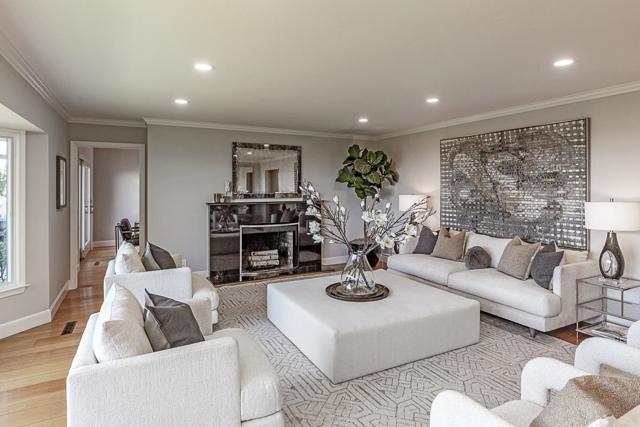 13038 Vista Del Valle Court, Los Altos Hills CA: https://media.crmls.org/mediaz/a9ad4ecd-a0d2-48b6-b427-1f0a8ea26c9c.jpg