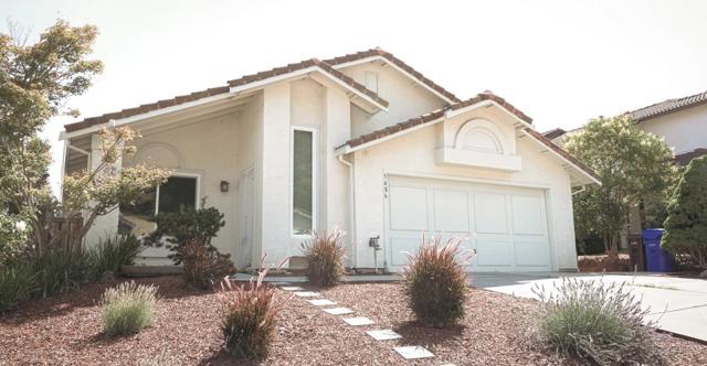5486 Deer Run Drive, El Sobrante CA: https://media.crmls.org/mediaz/a9ad874b-4027-4fb1-acc5-55e3d4dbd75c.jpg