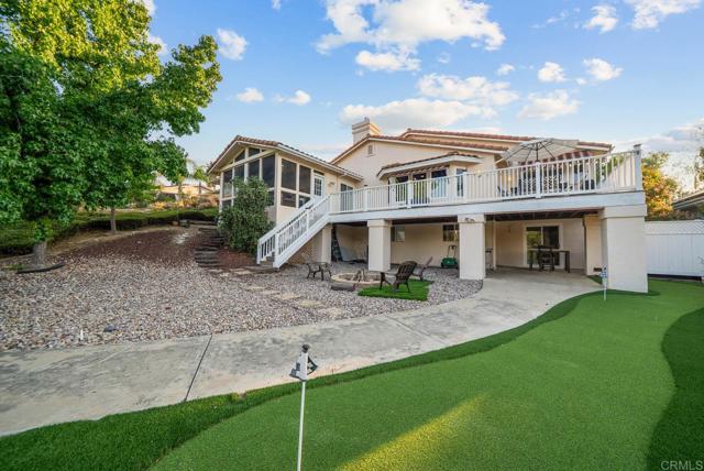 15425 Vista Vicente Dr, San Diego CA: https://media.crmls.org/mediaz/a9ae2d20-8e20-43b8-bef3-4401c29e3f00.jpg