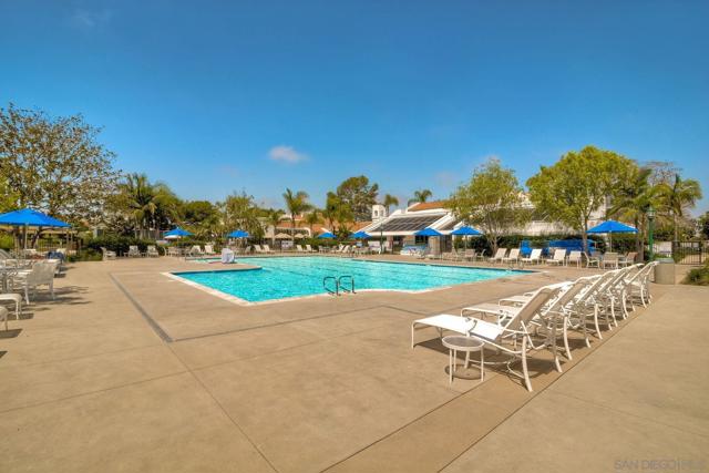 4951 DELOS WAY, Oceanside CA: https://media.crmls.org/mediaz/a9ae4973-70c8-4b02-a703-b742476ffd75.jpg