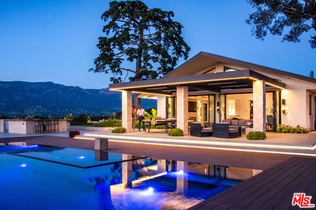 4610 Via Vistosa, Santa Barbara CA: https://media.crmls.org/mediaz/a9aede06-9888-4cbf-8076-969cd859baa0.jpg