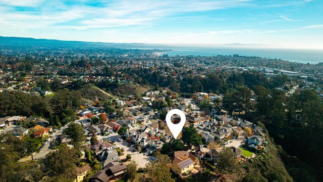 242 Cypress, Santa Cruz CA: https://media.crmls.org/mediaz/a9af49d2-de74-4a75-a92d-e4a96c1b3a55.jpg