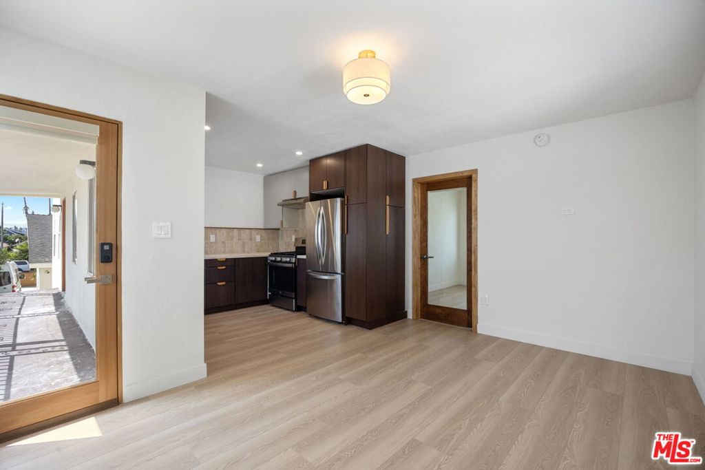 1/2 S Harvard Boulevard