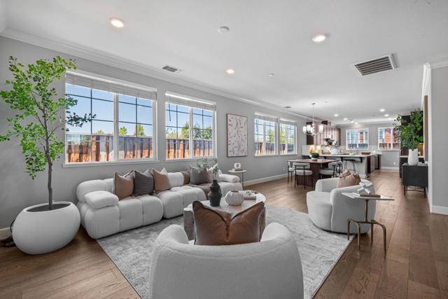 34104 Spur Way, Fremont CA: https://media.crmls.org/mediaz/a9b037dc-d095-4be0-a7c0-ad26dd5b4acc.jpg