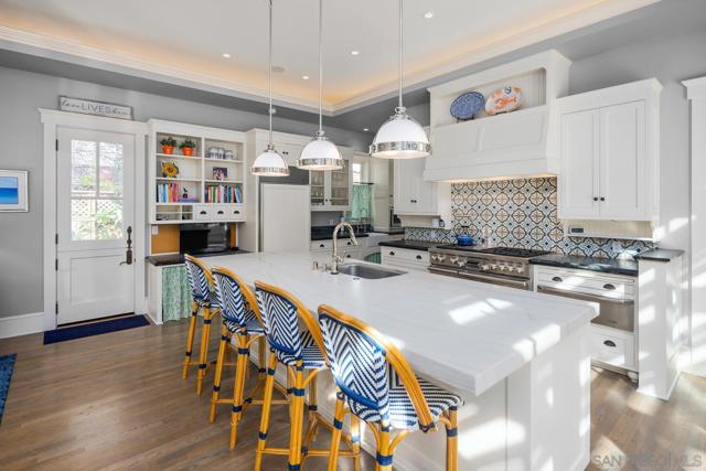 Image 17 of 58 For 820 Glorietta Blvd