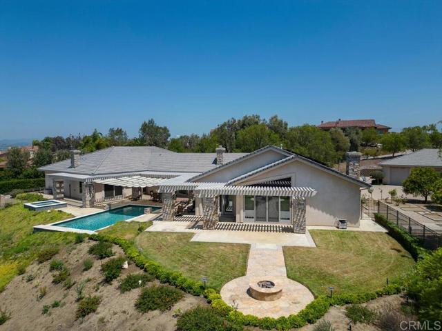 6095 Lake Vista Drive, Bonsall CA: https://media.crmls.org/mediaz/a9b1961f-3342-4fe4-b79f-b599b837197e.jpg