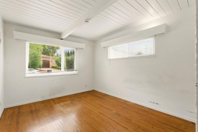 46 Hilltop Drive, San Carlos CA: https://media.crmls.org/mediaz/a9b1c2a1-af85-410d-9038-a9b14029c1bd.jpg