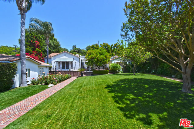 4177 KESTER Avenue, Sherman Oaks CA: https://media.crmls.org/mediaz/a9b292aa-33df-4e13-9708-9fc4690e0aee.jpg