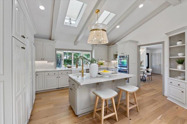 17095 Summit Way, Los Gatos CA: https://media.crmls.org/mediaz/a9b2dfd0-4b93-4806-8498-36cf79b6f43c.jpg