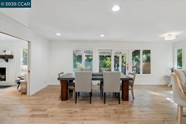 42 Freitas Dr, Moraga CA: https://media.crmls.org/mediaz/a9b2ec9b-11c3-4924-8610-8d5d72980169.jpg