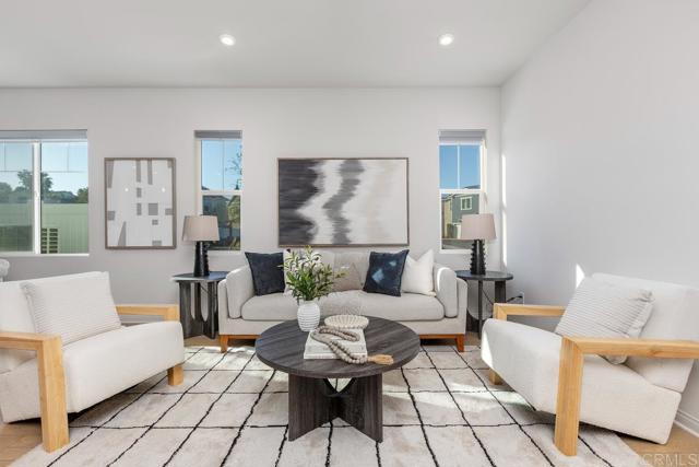 Detail Gallery Image 5 of 40 For 1505 Wingwood Ln, Vista,  CA 92083 - 3 Beds | 2/1 Baths