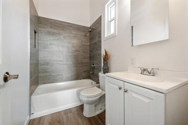 360 Laidley Street, San Francisco CA: https://media.crmls.org/mediaz/a9b33851-9a48-4a0f-a817-e136dfe6f656.jpg