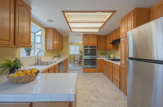 736 Potrero Way, Salinas CA: https://media.crmls.org/mediaz/a9b49bb7-82a9-46de-9d04-5aefca9517bc.jpg