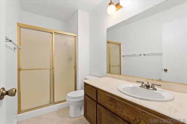 1444 Eagle Peak Ct., Chula Vista CA: https://media.crmls.org/mediaz/a9b49cc2-0a34-4df5-990f-44b50a89be28.jpg