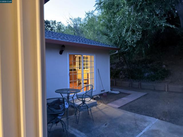5459 Louisiana Dr, Concord CA: https://media.crmls.org/mediaz/a9b4ec2e-f611-42c6-a33f-d8d73f3afb47.jpg