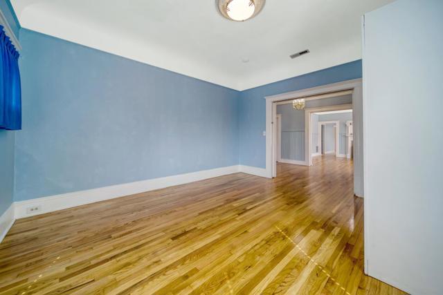 2520 E 24th Street, Oakland CA: https://media.crmls.org/mediaz/a9b52097-2d4d-4a8a-b08a-d9fdbc135b47.jpg