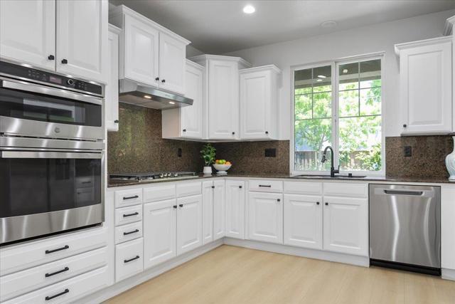 825 S 22nd Street, San Jose CA: https://media.crmls.org/mediaz/a9b53d70-1e38-48e3-bdf5-bbe740d0c62c.jpg