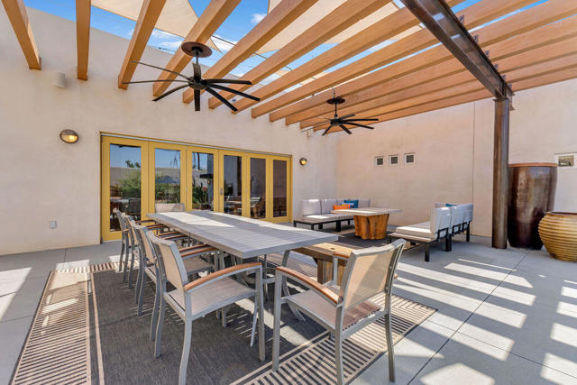53945 Eisenhower Drive, La Quinta CA: https://media.crmls.org/mediaz/a9b5a20e-cc36-4a3d-9dfc-f787e8e50c35.jpg