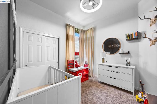 502 Chablis Way, Manteca CA: https://media.crmls.org/mediaz/a9b5e3e5-0488-4ebf-a100-51d13e19794e.jpg