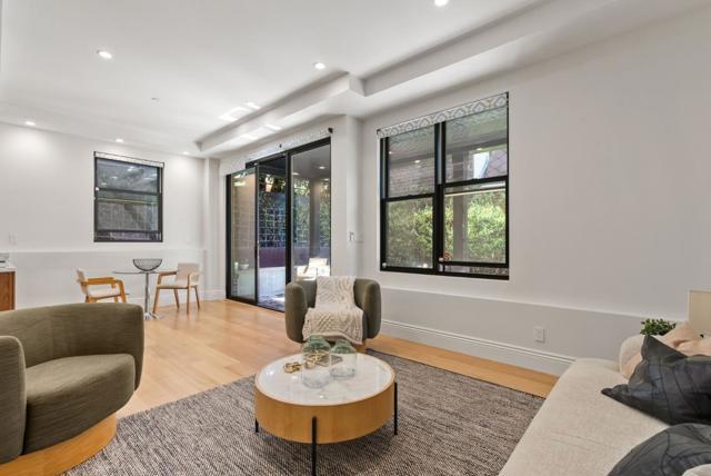 2853 Broderick Street, San Francisco CA: https://media.crmls.org/mediaz/a9b601a0-8517-4af4-b412-13d5d3546091.jpg