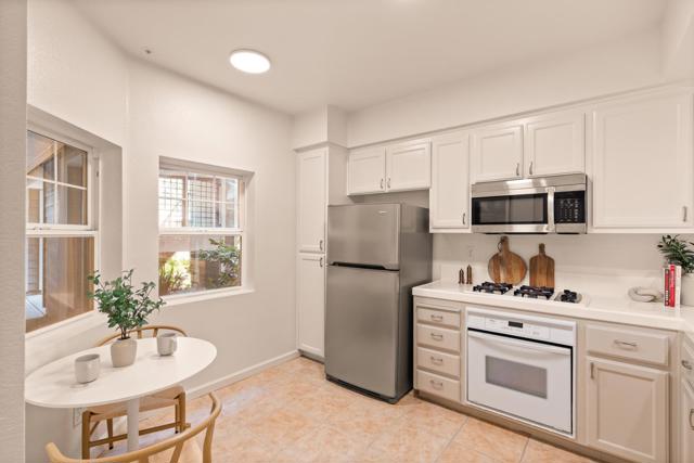 613 Swallowtail Court, Brisbane CA: https://media.crmls.org/mediaz/a9b692f7-dc5f-4ae4-b966-b032b3a55c17.jpg