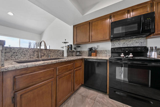 78087 Cobalt Court, La Quinta CA: https://media.crmls.org/mediaz/a9b83e7d-09d4-4ffd-a707-33c1b4e05984.jpg