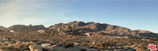 63173 Chickasaw Road, Joshua Tree CA: https://media.crmls.org/mediaz/a9b8bb39-716c-40c0-b6e0-17ab37d0777f.jpg