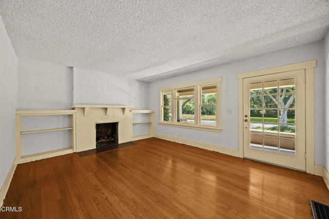 1722 Camden Avenue, South Pasadena CA: https://media.crmls.org/mediaz/a9b91c82-d23b-4493-958f-54aa8d337e39.jpg