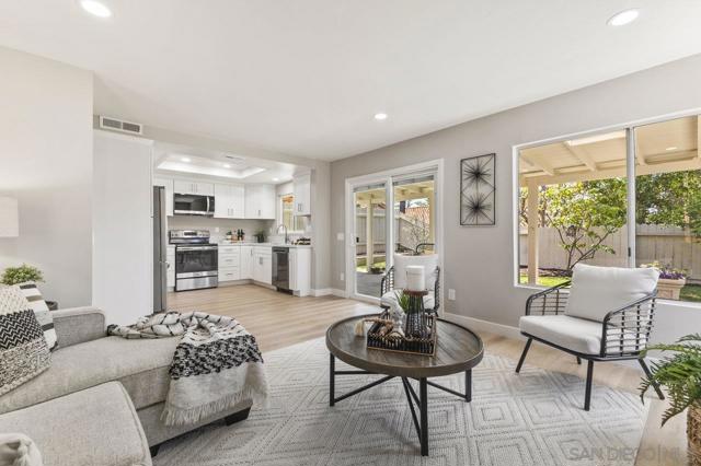 8691 Park Run Rd, San Diego CA: https://media.crmls.org/mediaz/a9ba74ba-ffdc-41df-9522-440d1535edad.jpg