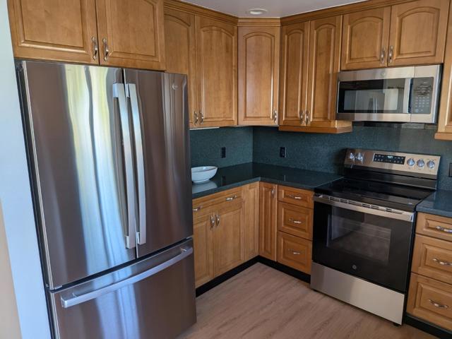 1508 Lodi Avenue, San Mateo CA: https://media.crmls.org/mediaz/a9bb4ae5-0041-4d90-a3b4-1d1c27e2c6ad.jpg